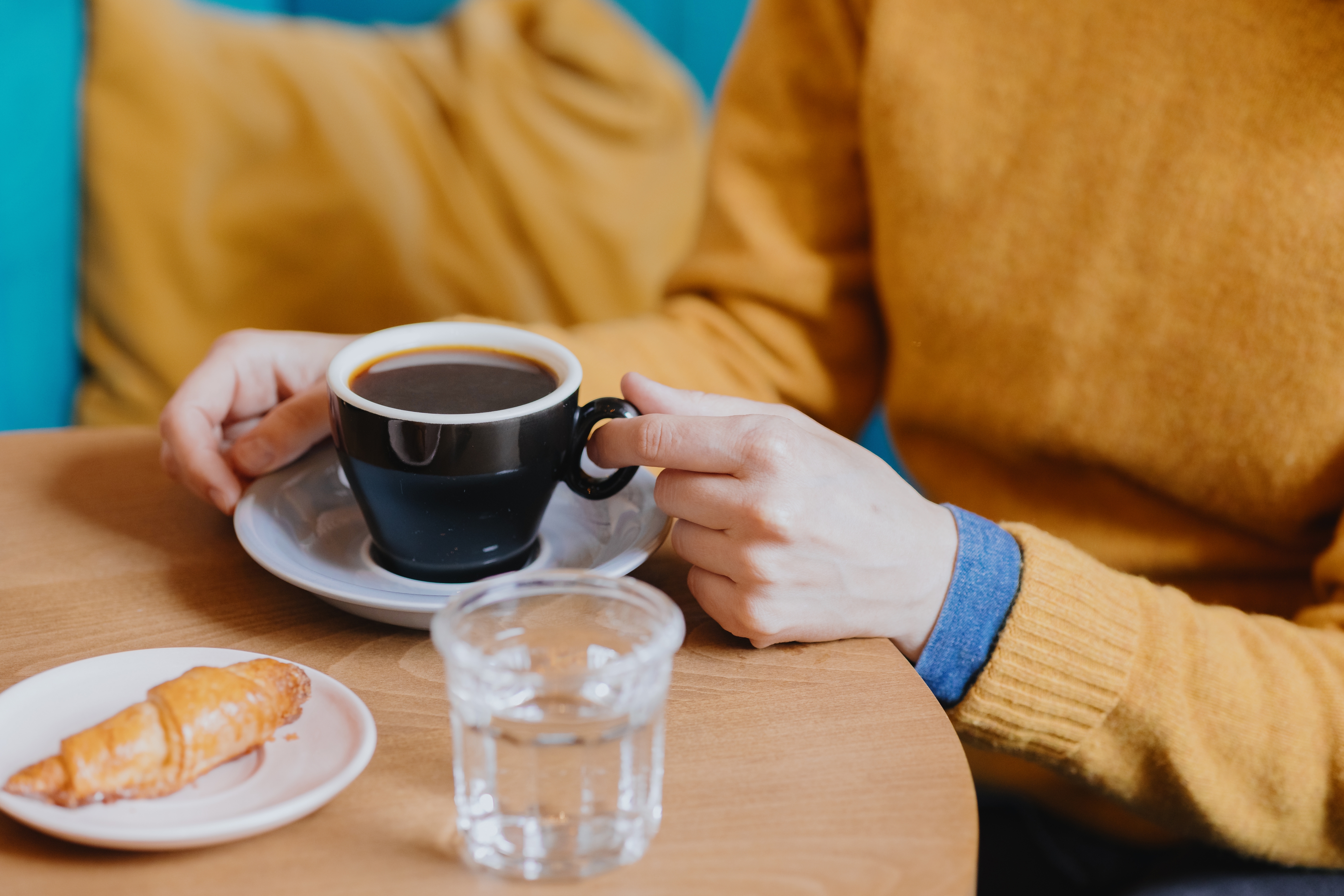 Você sabe quanto imposto sua empresa paga no café? Uma análise fiscal para médias e grandes empresas